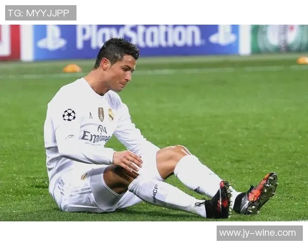 从街头到绿茵场：一个贫穷少年逆袭成足球明星的奋斗传奇